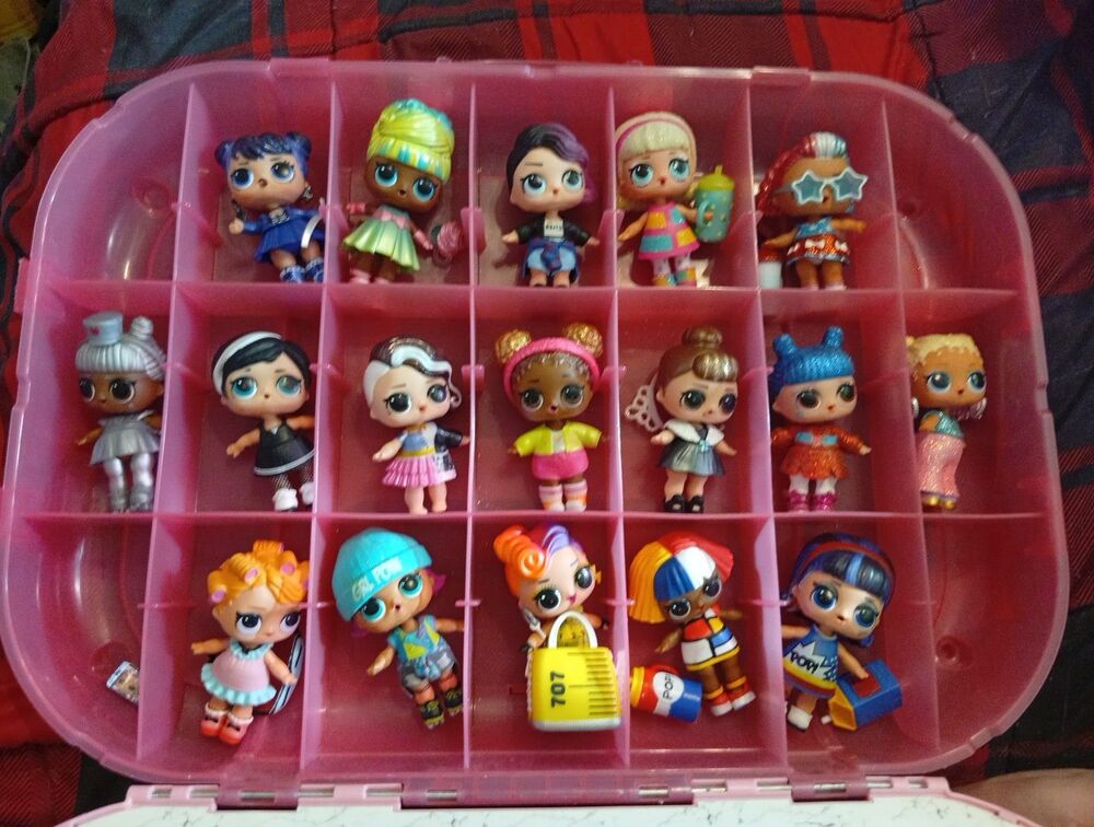 LOL Surprise Fashion Runway Pink Storage Carrying Case With 17 Dolls